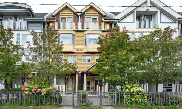 82 Woodbine Avenue, The Beaches, Toronto, ON