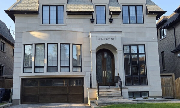 26 Moore Park Avenue, Newtonbrook West, Toronto, ON